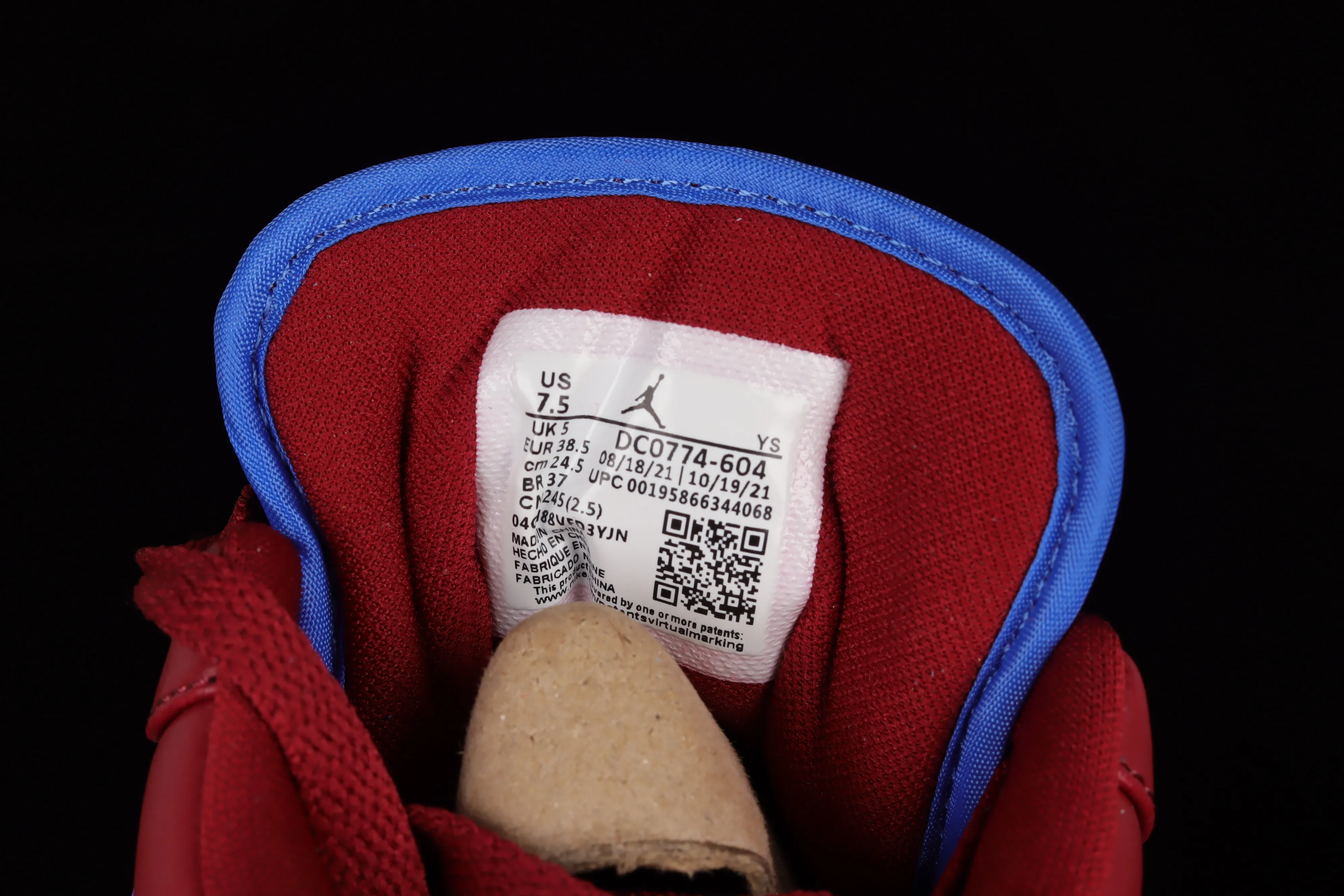 All categories Air Jordan Jordan series basketball shoes Air Jordan 1 Low Air Jordan 1 Low AJ1 Joe 1 red, blue and white swoosh color low-top basketball shoes DC0774-604